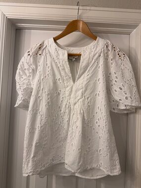 Tuckernuck White Eyelet Finley Fluttersleeve Top Size Small